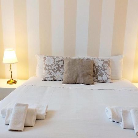 Bbhome Stylish Gold Apartment Near Trastevere Station Rom Exterior foto
